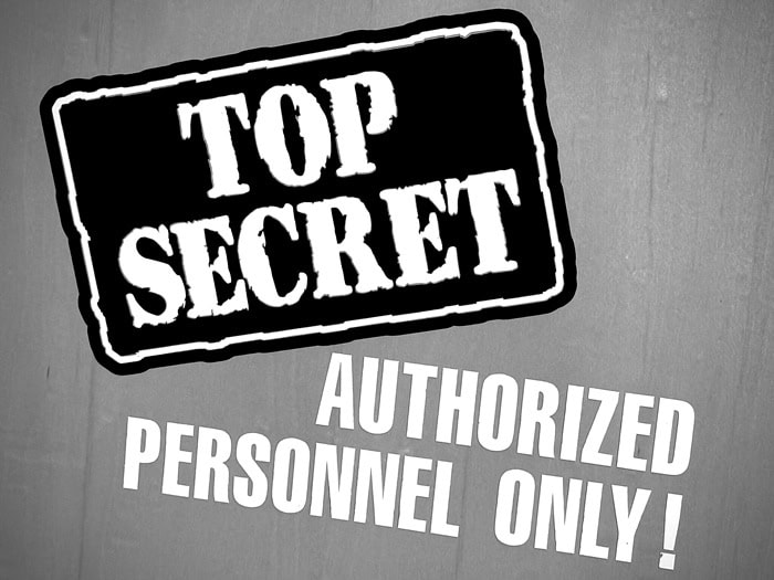 Private Labeling Private Labeling